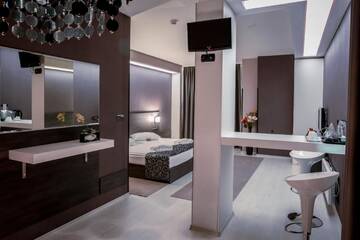 Фото номера Полулюкс Отель Hotel Idol г. Тарговыште 6